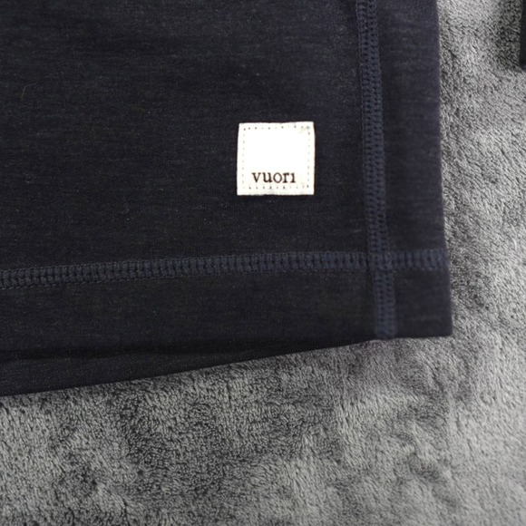 Vuori Performance Ease Henley Shirt Men XL. Gray Long Sleeve Fleece Gorpcore - Picture 3 of 9